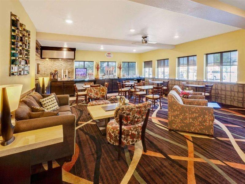 Super 8 By Wyndham Akron S/Green/Uniontown Oh Exteriör bild